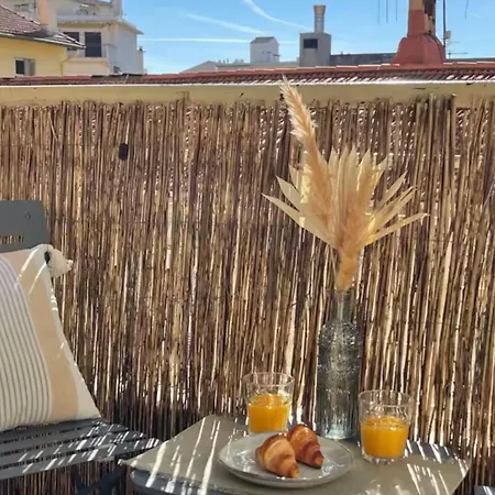 T2 With Balcony - Near * Cannes